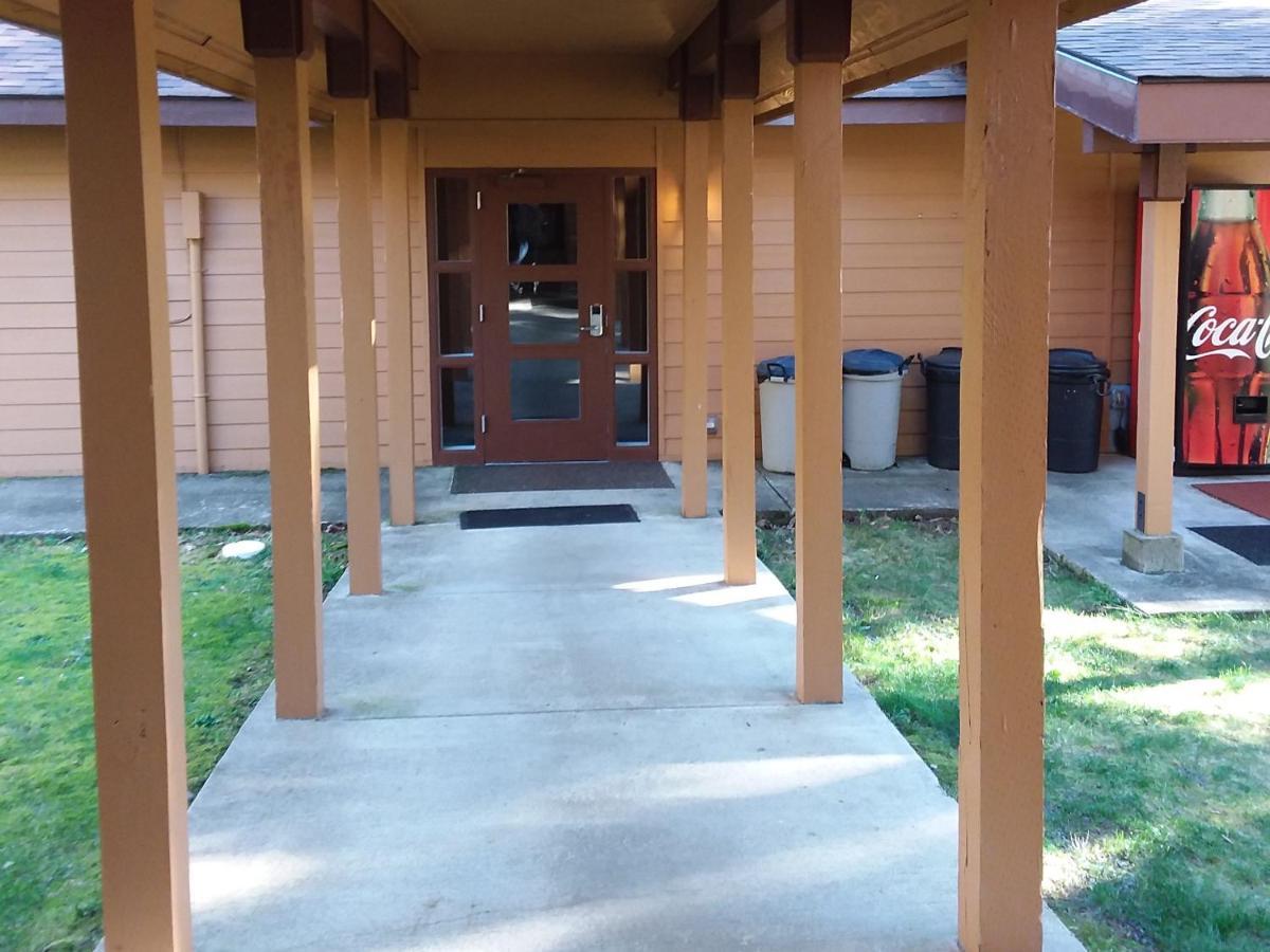 Nisqually Lodge Эшфорд Экстерьер фото